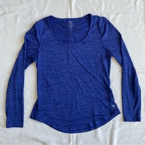 Layer 8 Quick Dry Athletic long sleeve top womens Medium M blue